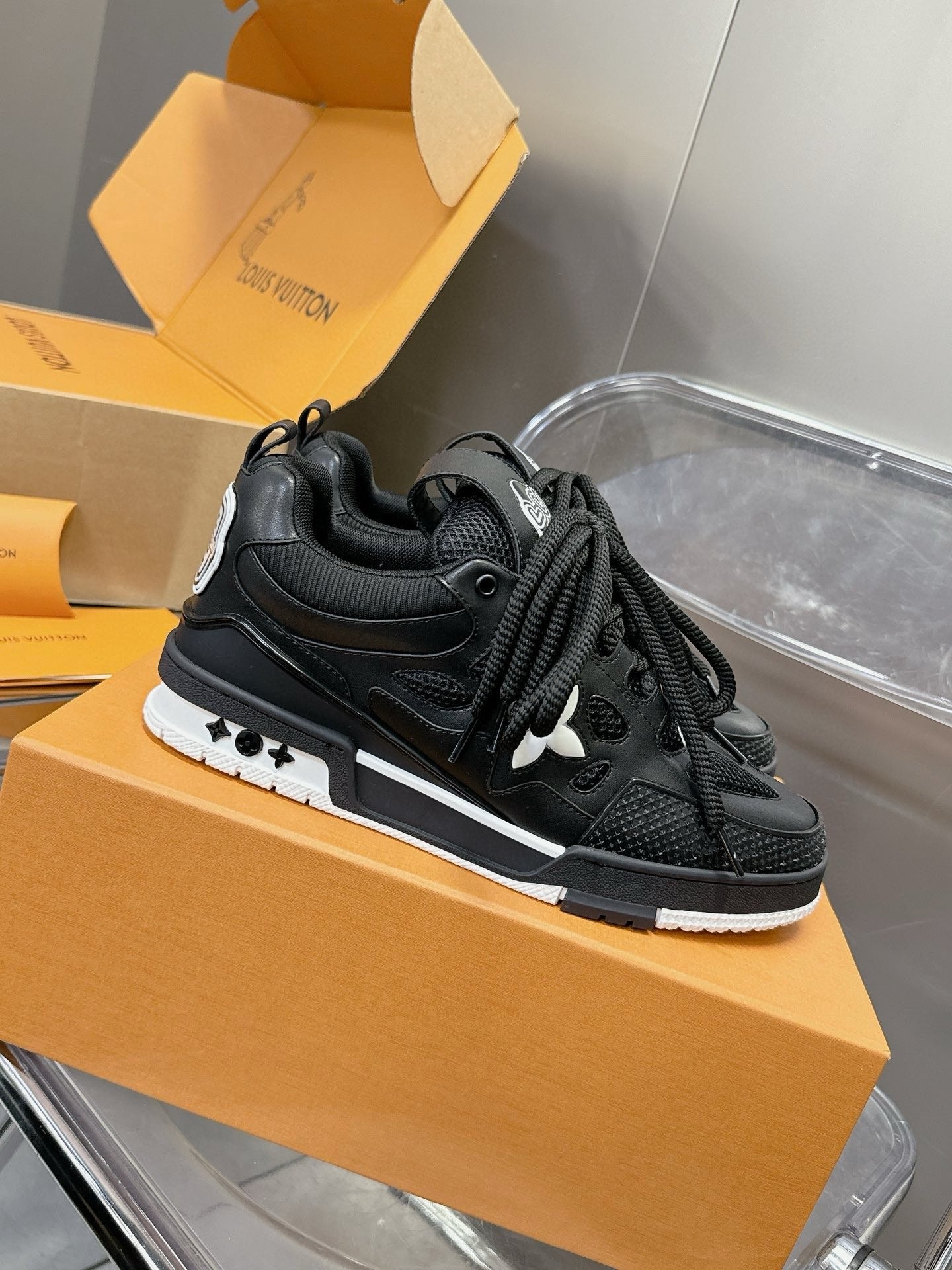 Louis Vuitton LV - Trainer Black
